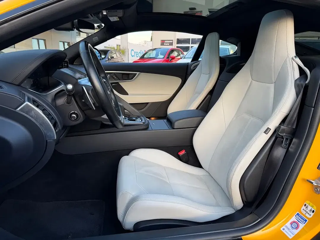 Jaguar F-Type P300 Coupe R-Dynamic - Thumbnail 10