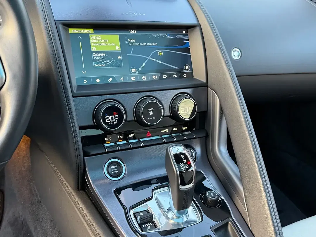 Jaguar F-Type P300 Coupe R-Dynamic - Thumbnail 13