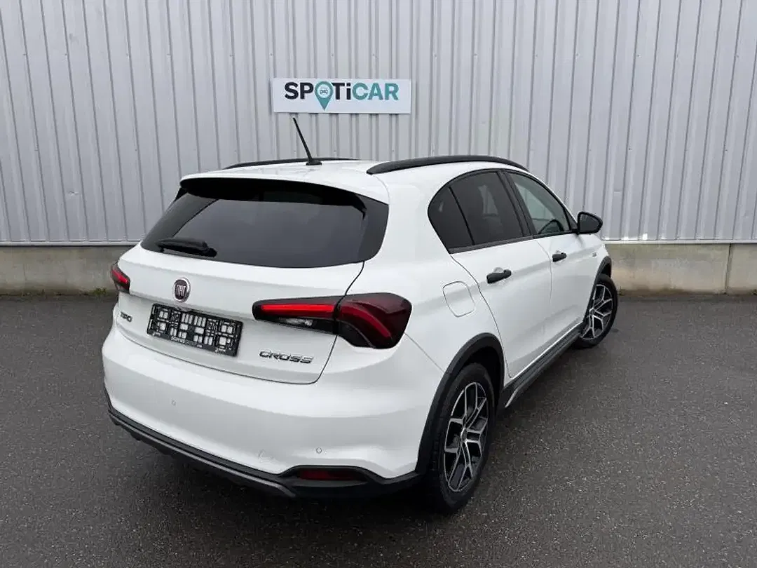 Fiat Tipo City Cross - Thumbnail 3
