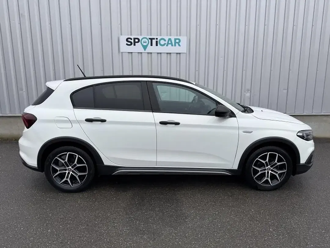 Fiat Tipo City Cross - Thumbnail 4