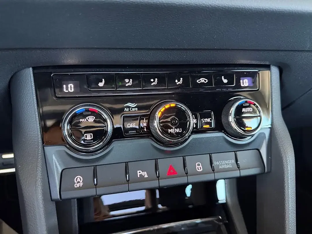 Skoda Karoq 2.0 TSI 4x4 Sportline - Thumbnail 7
