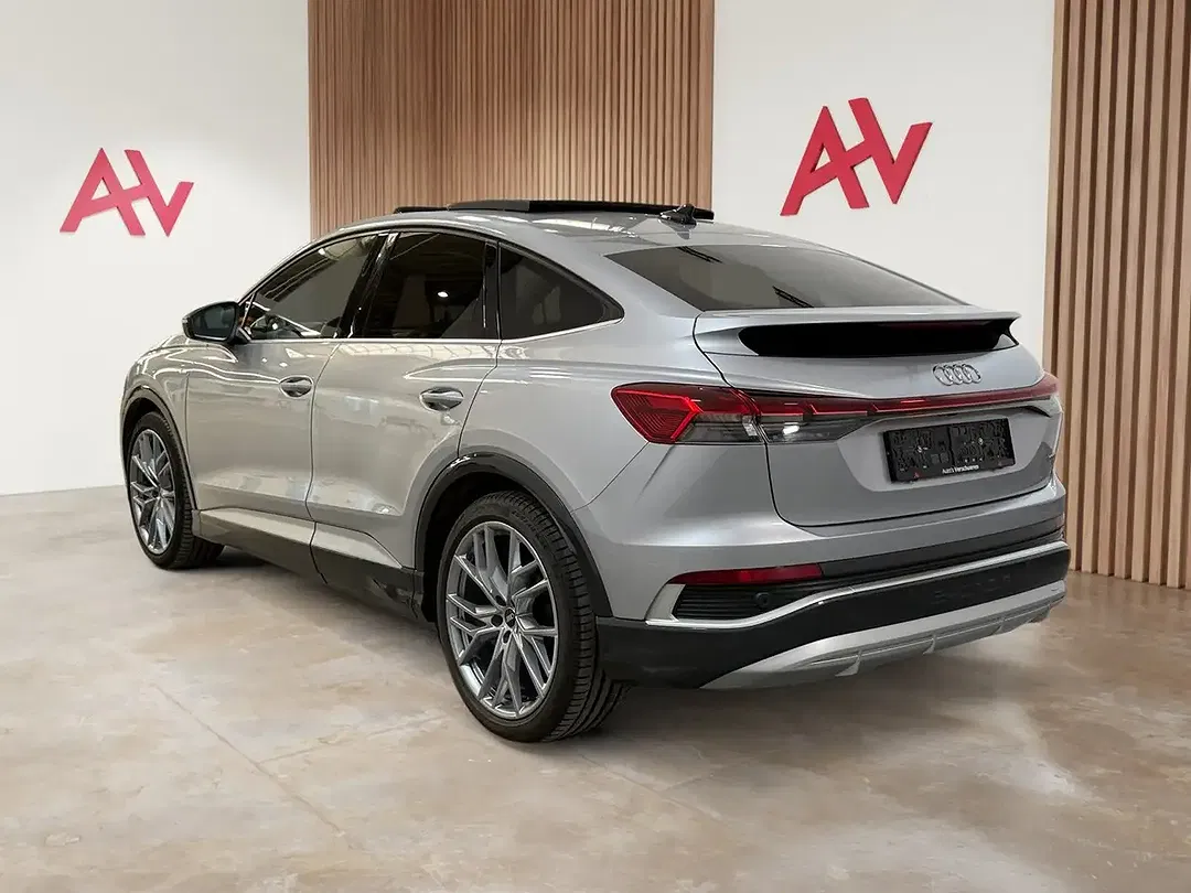 Audi Q4 e-tron 50 quattro Matrix LED Sportback S line - Thumbnail 10