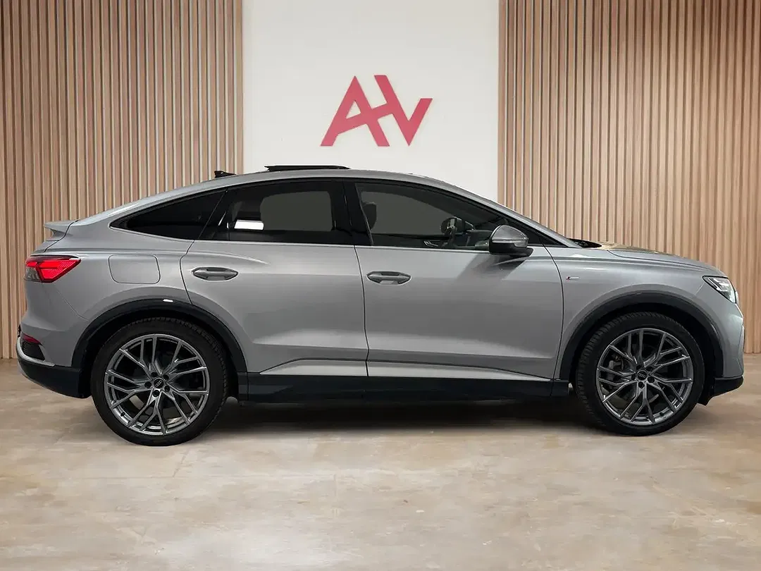 Audi Q4 e-tron 50 quattro Matrix LED Sportback S line - Thumbnail 6