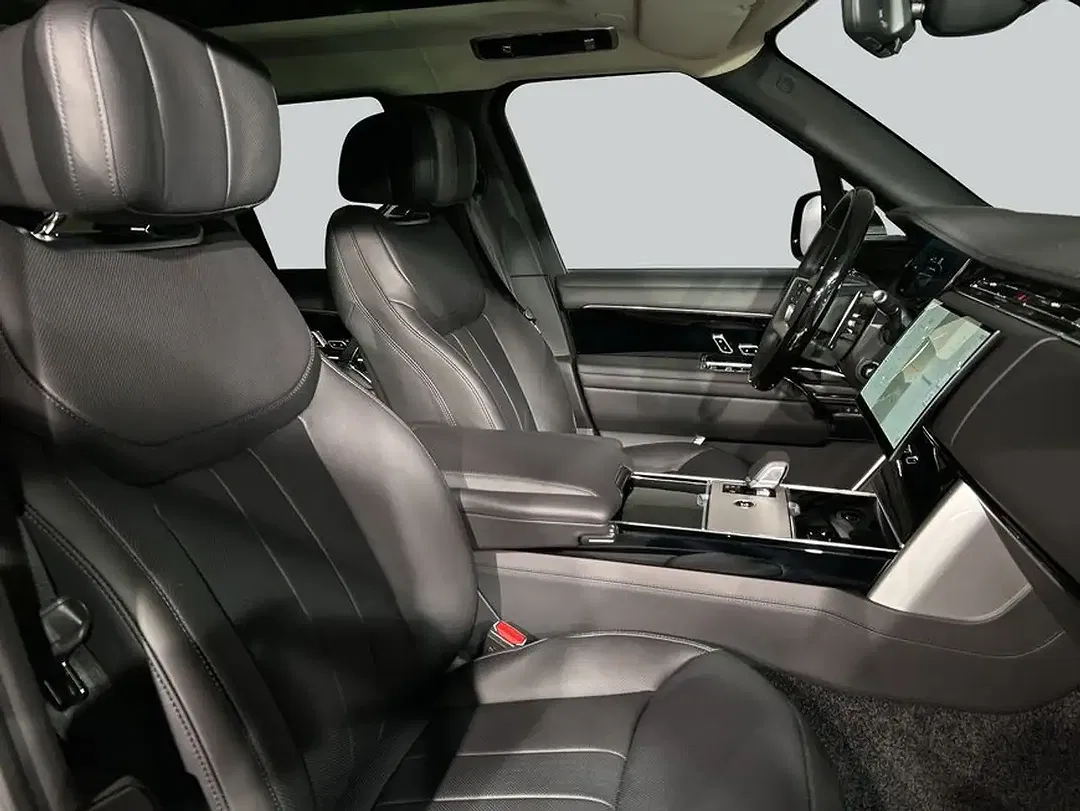 Land Rover Range Rover P550e Hybrid Autobiography - Thumbnail 3