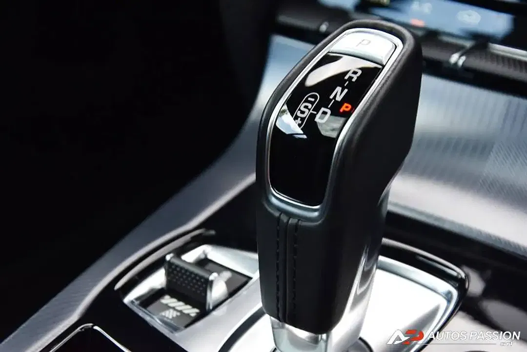 Jaguar F-Type P300 2.0 Coupe R-Dynamic - Thumbnail 17