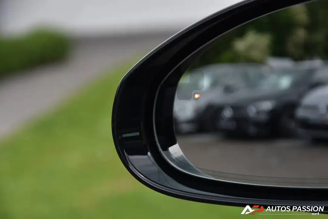 Jaguar F-Type P300 2.0 Coupe R-Dynamic - Thumbnail 20