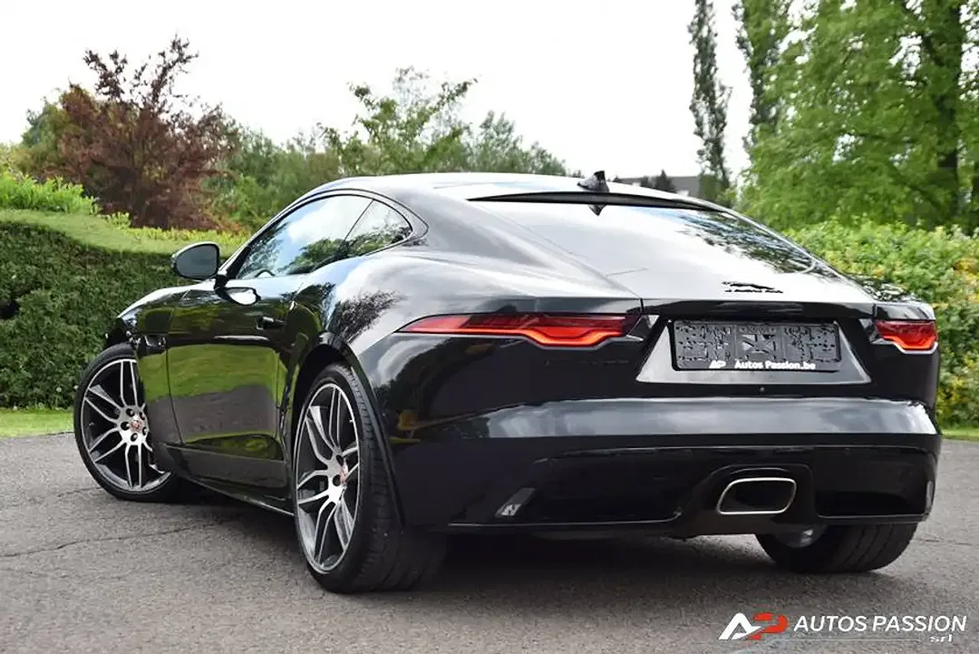 Jaguar F-Type P300 2.0 Coupe R-Dynamic - Thumbnail 3