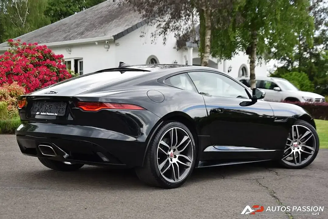 Jaguar F-Type P300 2.0 Coupe R-Dynamic - Thumbnail 4