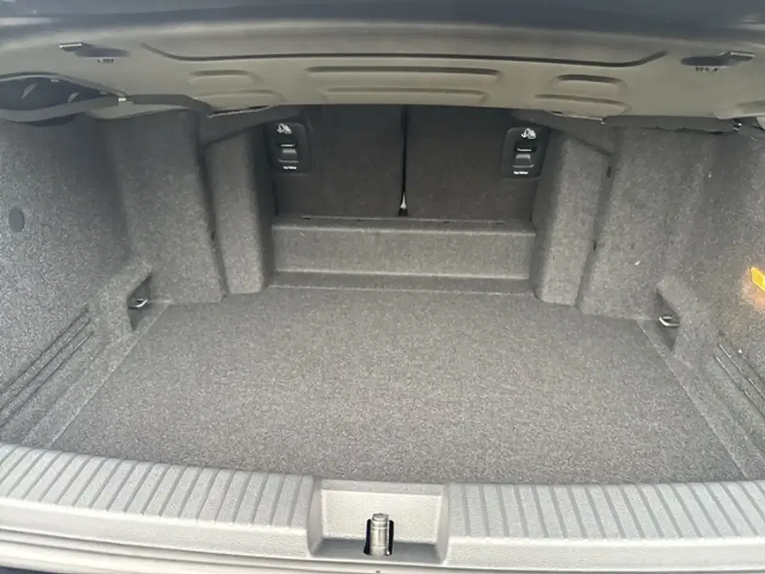 Volkswagen T-Roc 1.5 TSI DSG R-Line - Thumbnail 6