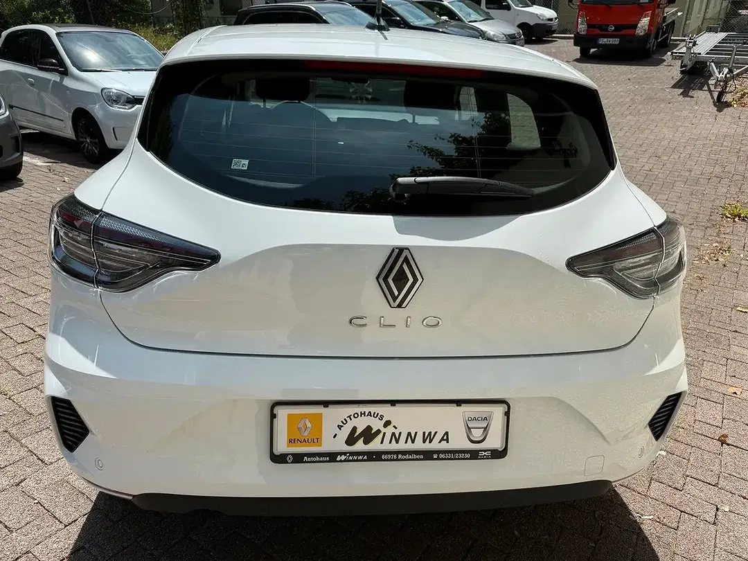 Renault Clio TCe Evolution - Thumbnail 5