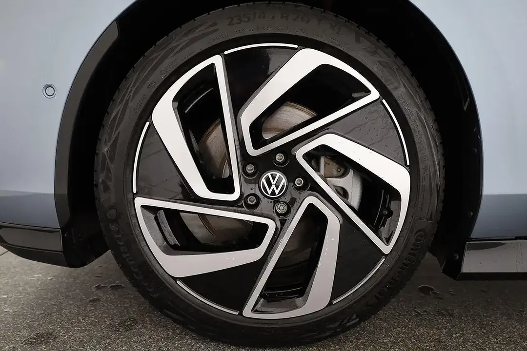 Volkswagen ID.7 Pro Black Edition - foto 15