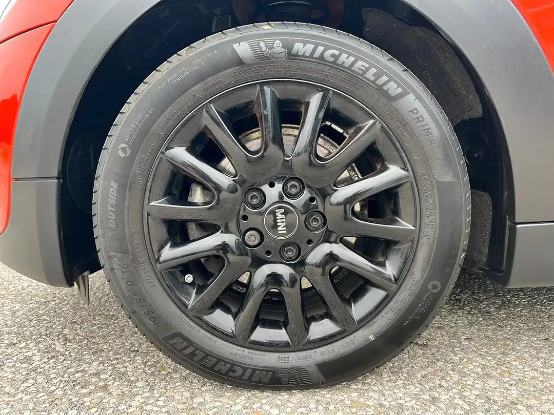 MINI One Cabrio - Thumbnail 5