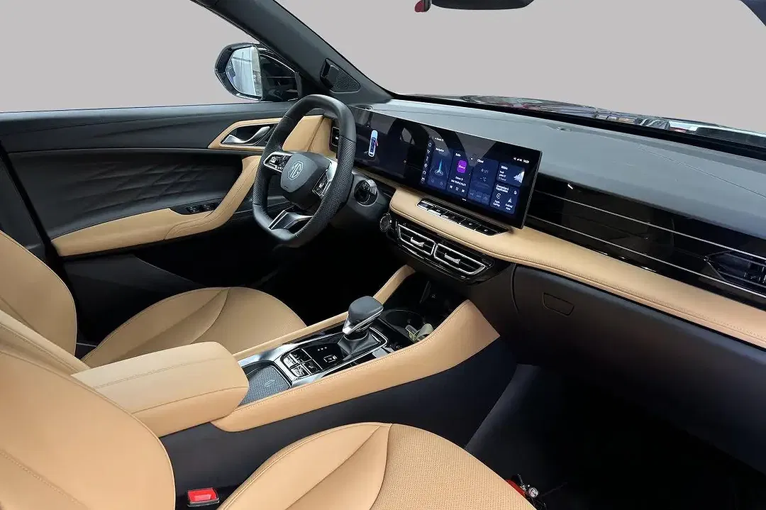 MG HS Hybrid Luxury - foto 2