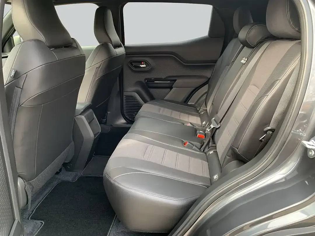 Toyota Urban Cruiser Lounge - Thumbnail 12