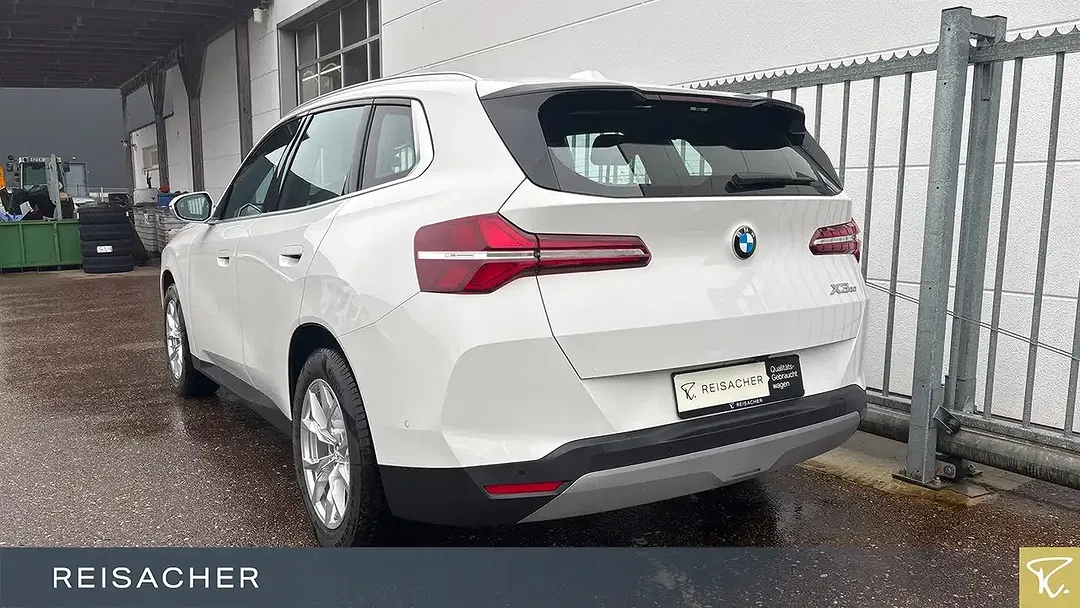 BMW X3 xDrive - Thumbnail 2
