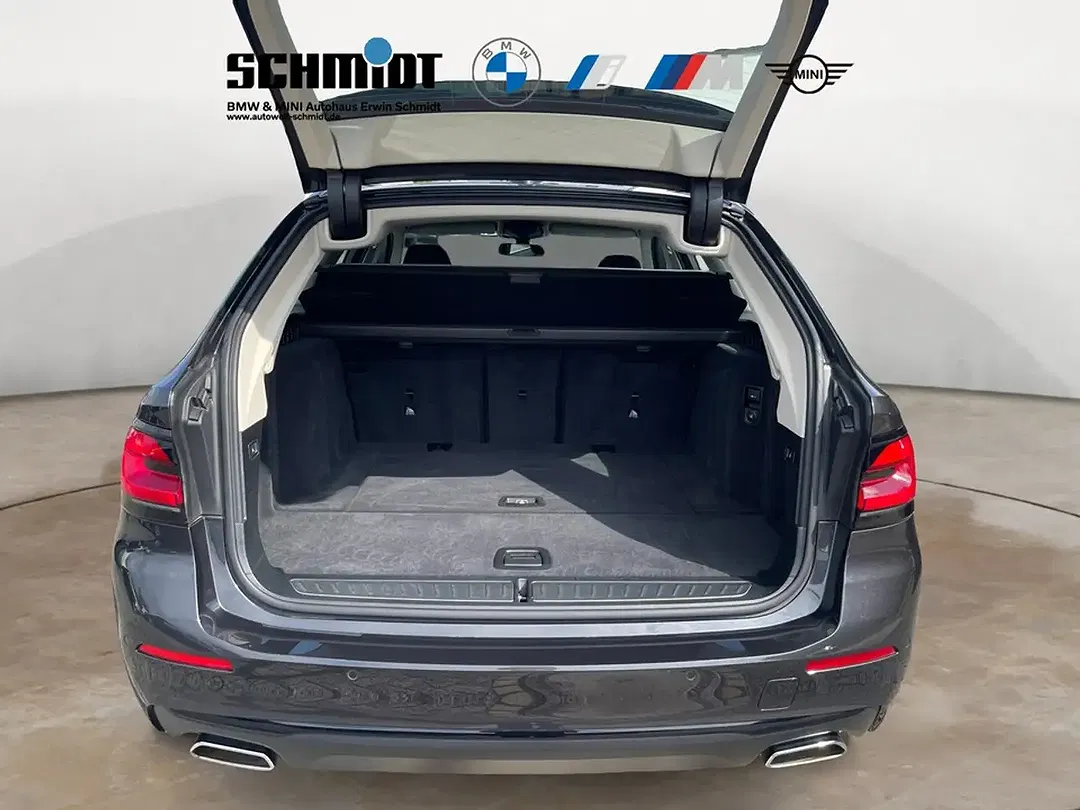 BMW 520 xDrive Touring - Thumbnail 5