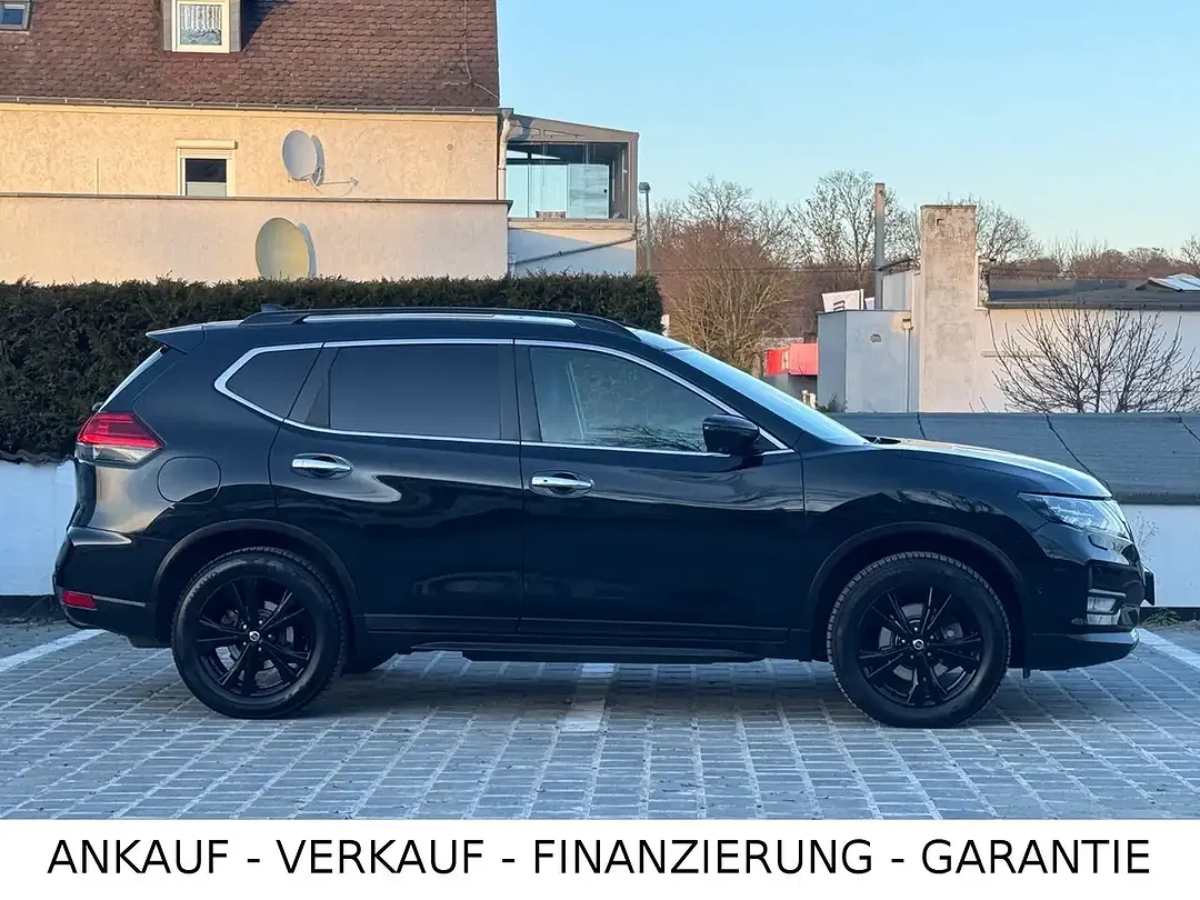 Nissan X-Trail 4x4 N-Tec - Thumbnail 9