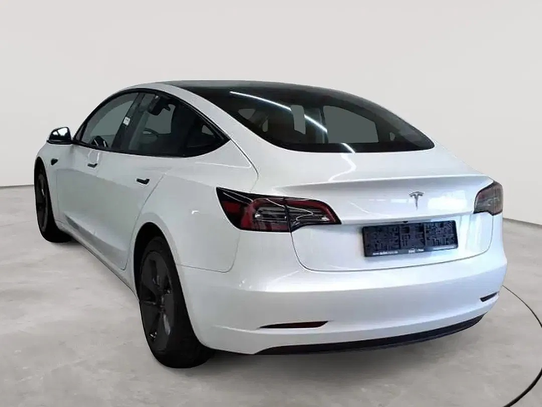 Tesla Model 3 RWD - Thumbnail 5