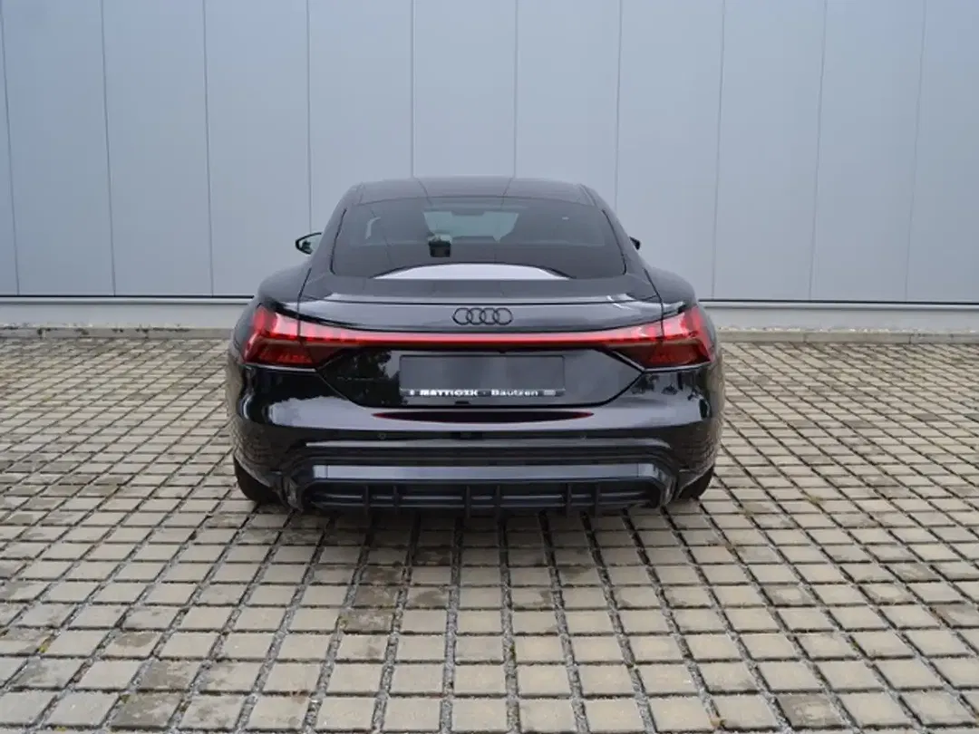 Audi e-tron GT quattro - Thumbnail 10