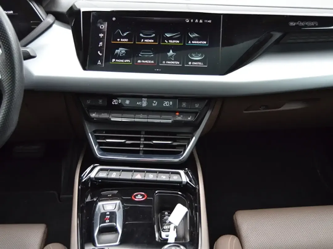 Audi e-tron GT quattro - foto 14
