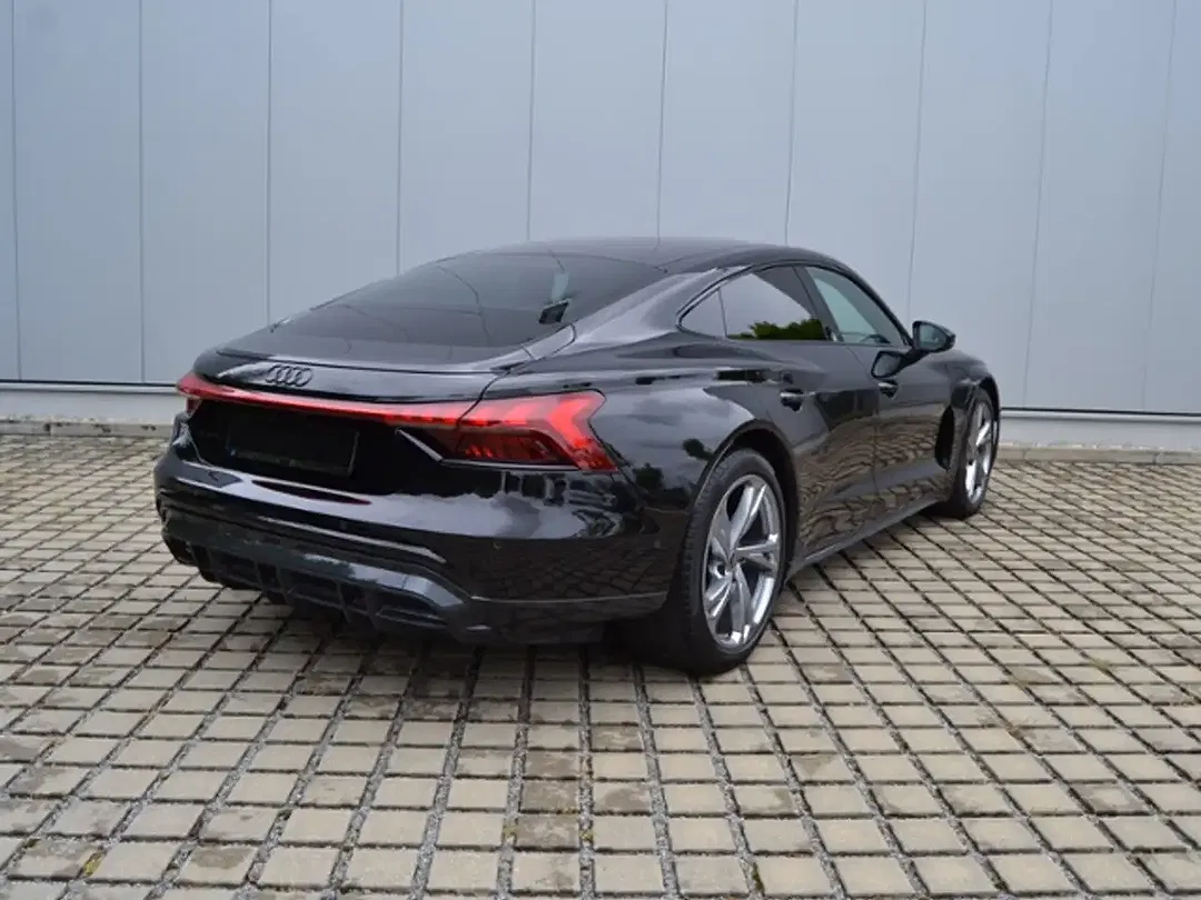 Audi e-tron GT quattro - foto 2
