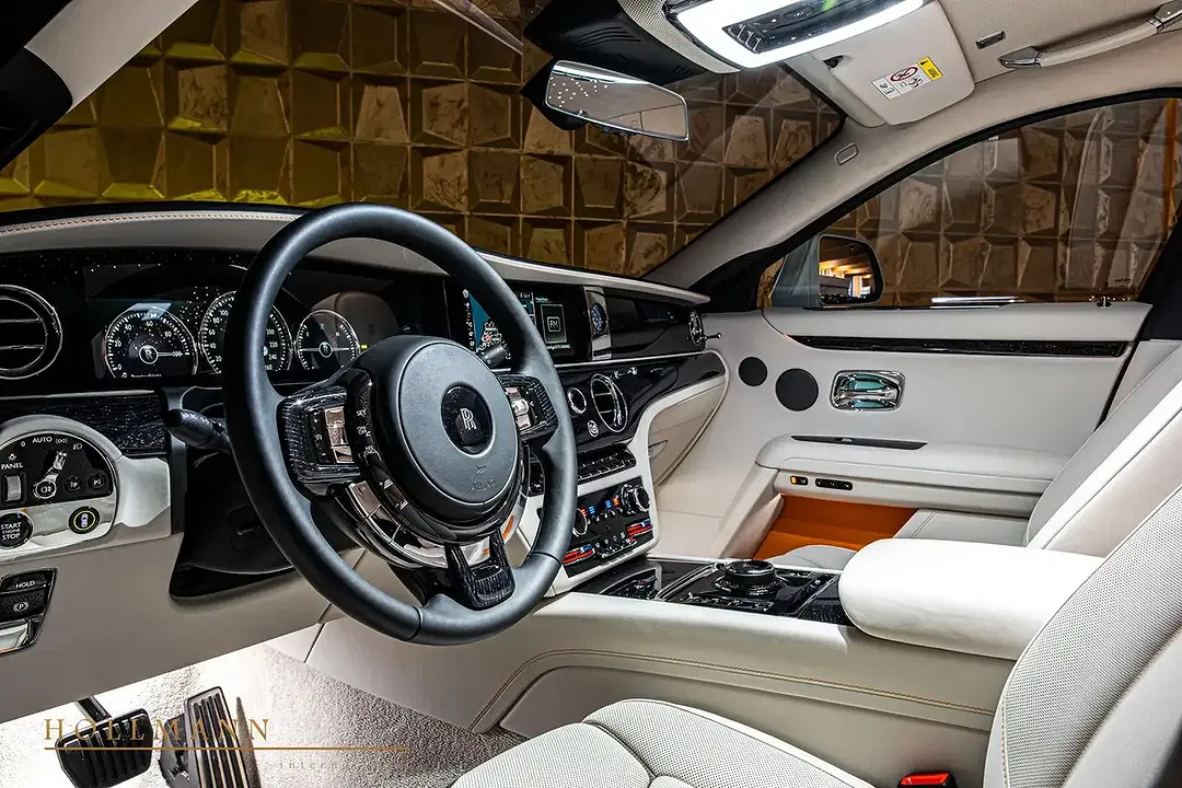 Rolls-Royce Ghost - Thumbnail 12