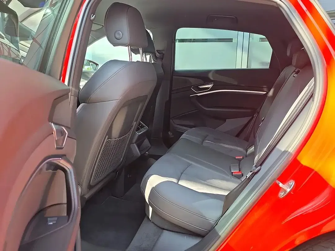 Audi e-tron 55 Sportback S line - Thumbnail 8