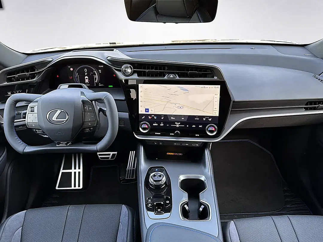 Lexus RZ DIRECT4 F SPORT - Thumbnail 7
