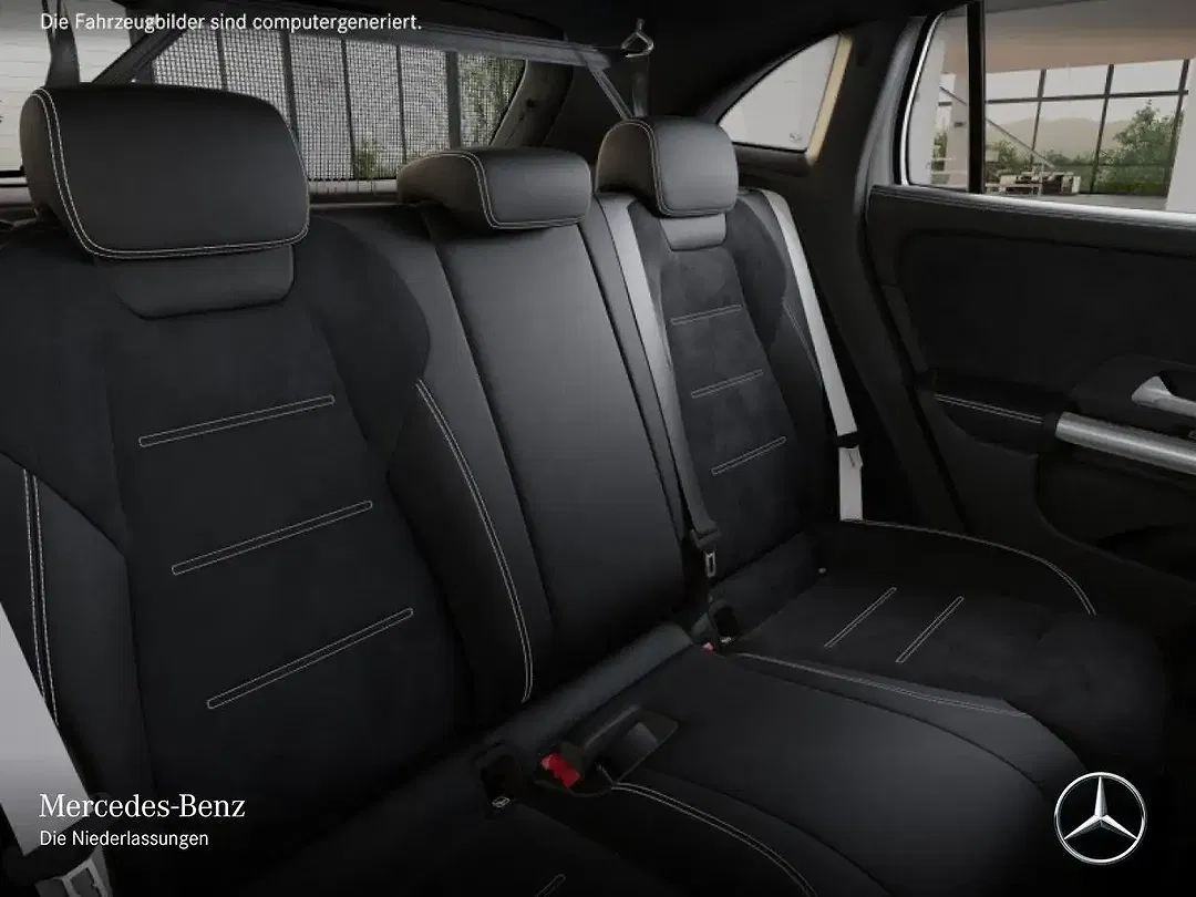 Mercedes-Benz GLA 200 7G-TRONIC AMG Night - Thumbnail 11