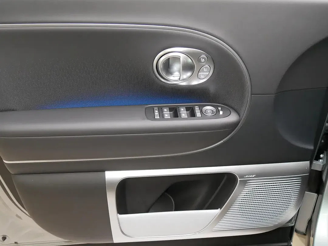 Hyundai IONIQ 9 4WD UNIQ - Thumbnail 17