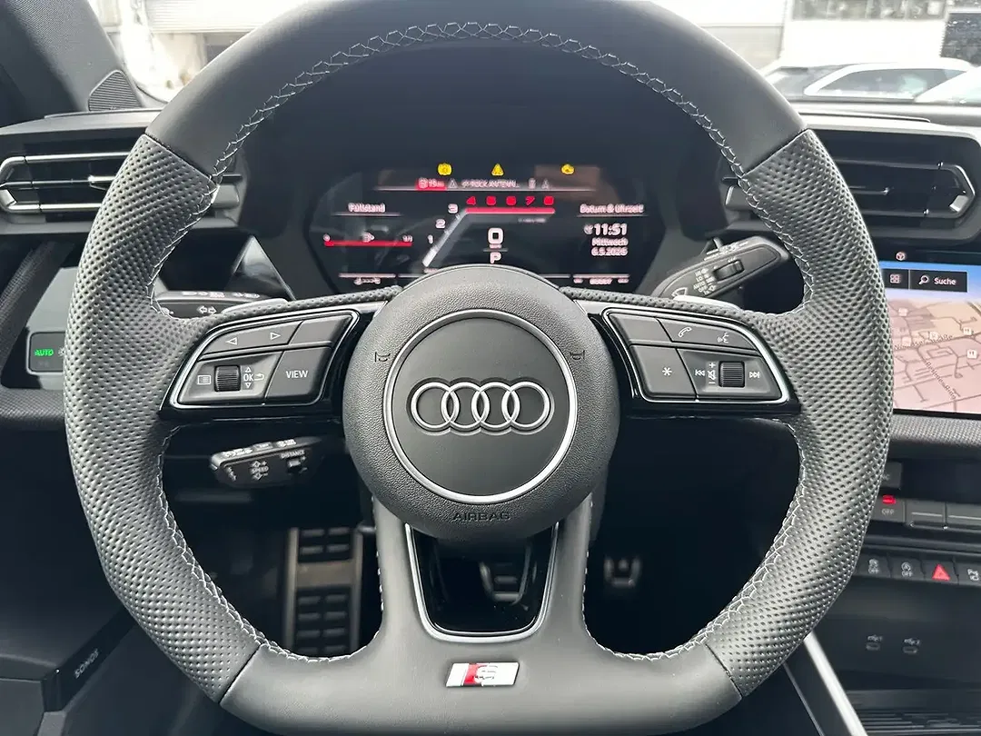 Audi S3 TFSI S tronic - Thumbnail 12