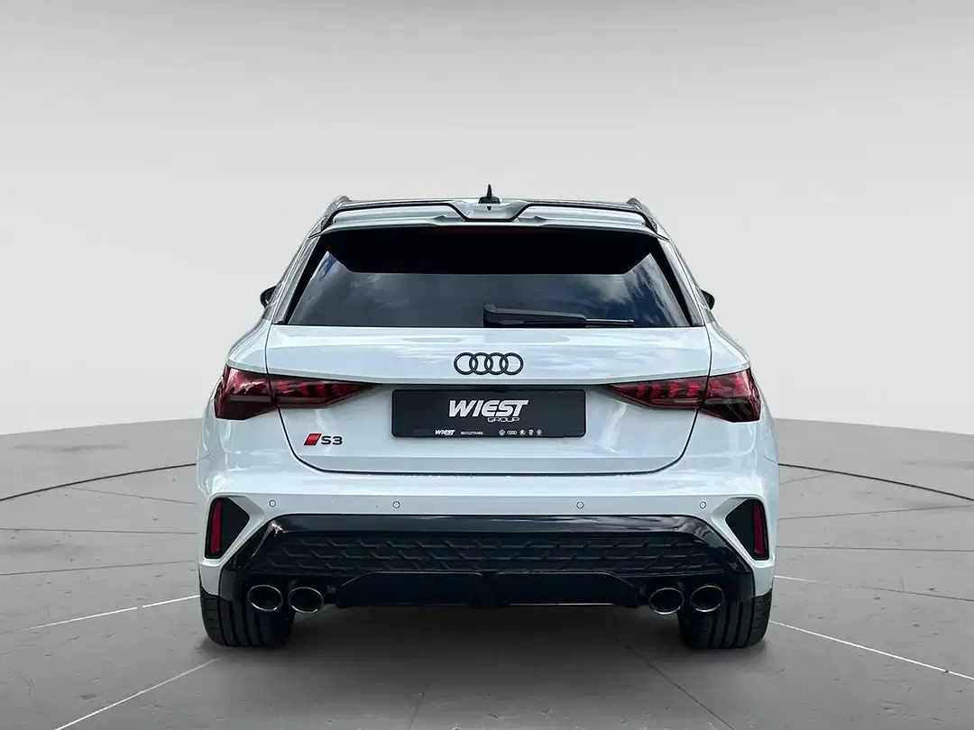 Audi S3 TFSI S tronic - Thumbnail 5