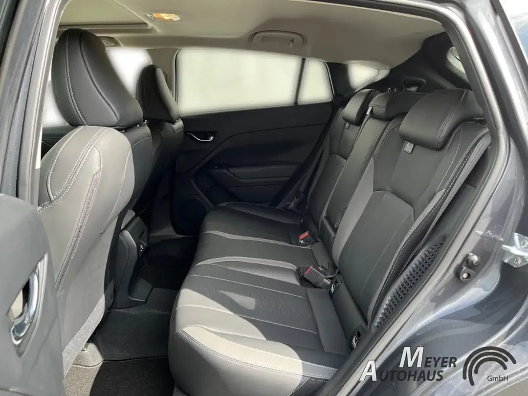 Subaru Impreza 2.0 Platinum - Thumbnail 7