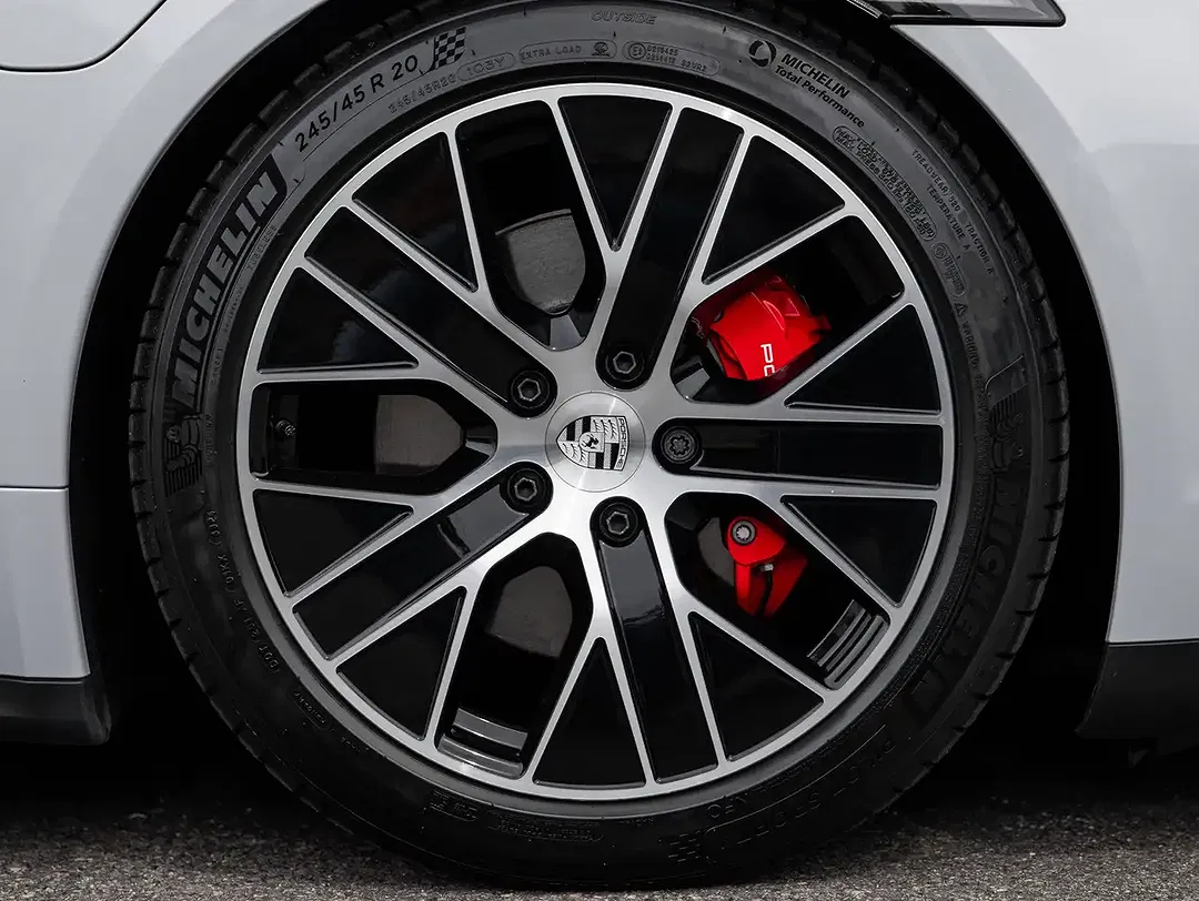 Porsche Taycan S/T - Thumbnail 10