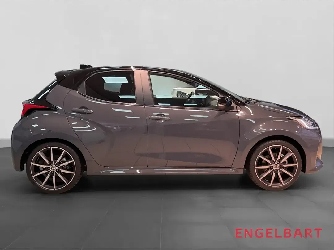Toyota Yaris 1.5 Hybrid GR Sport - Thumbnail 4
