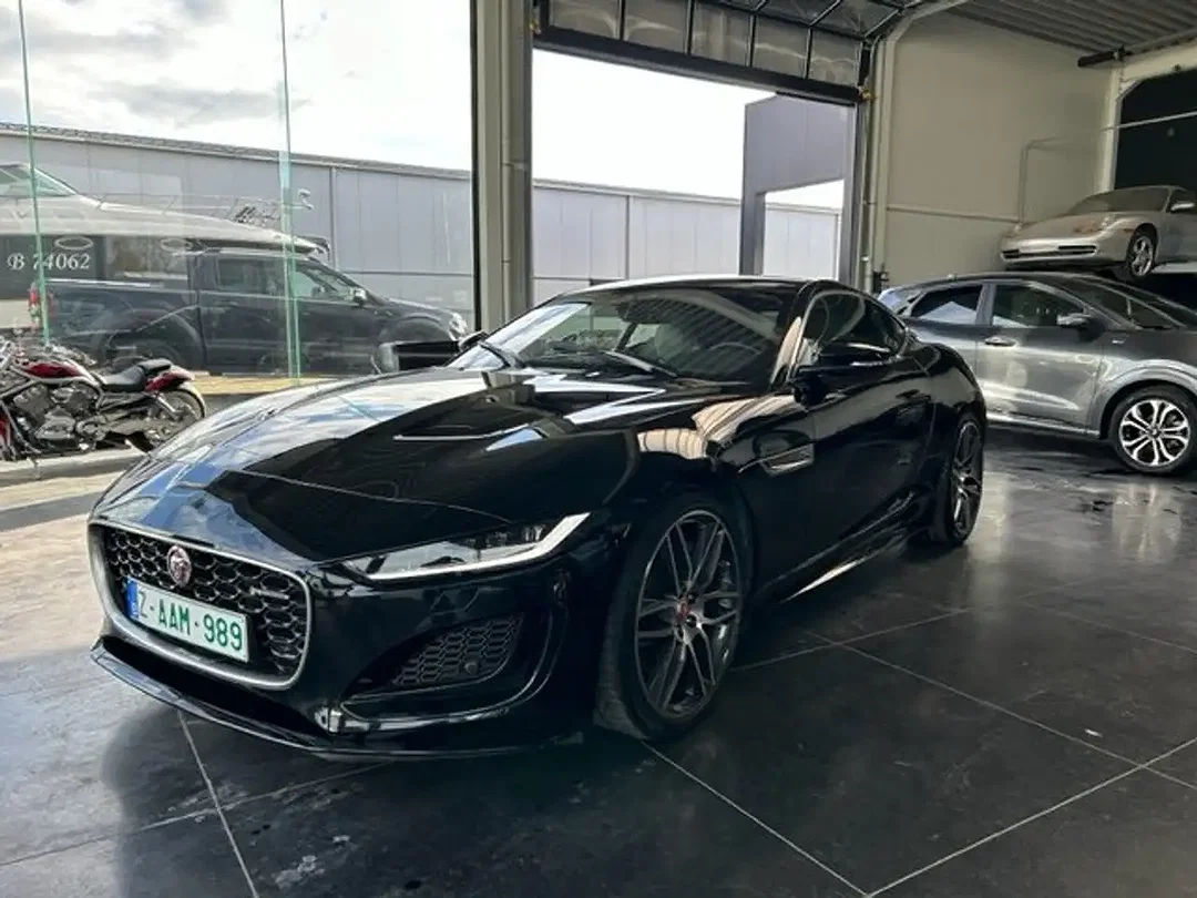 Jaguar F-Type P300 2.0 R-Dynamic - Afbeelding 1