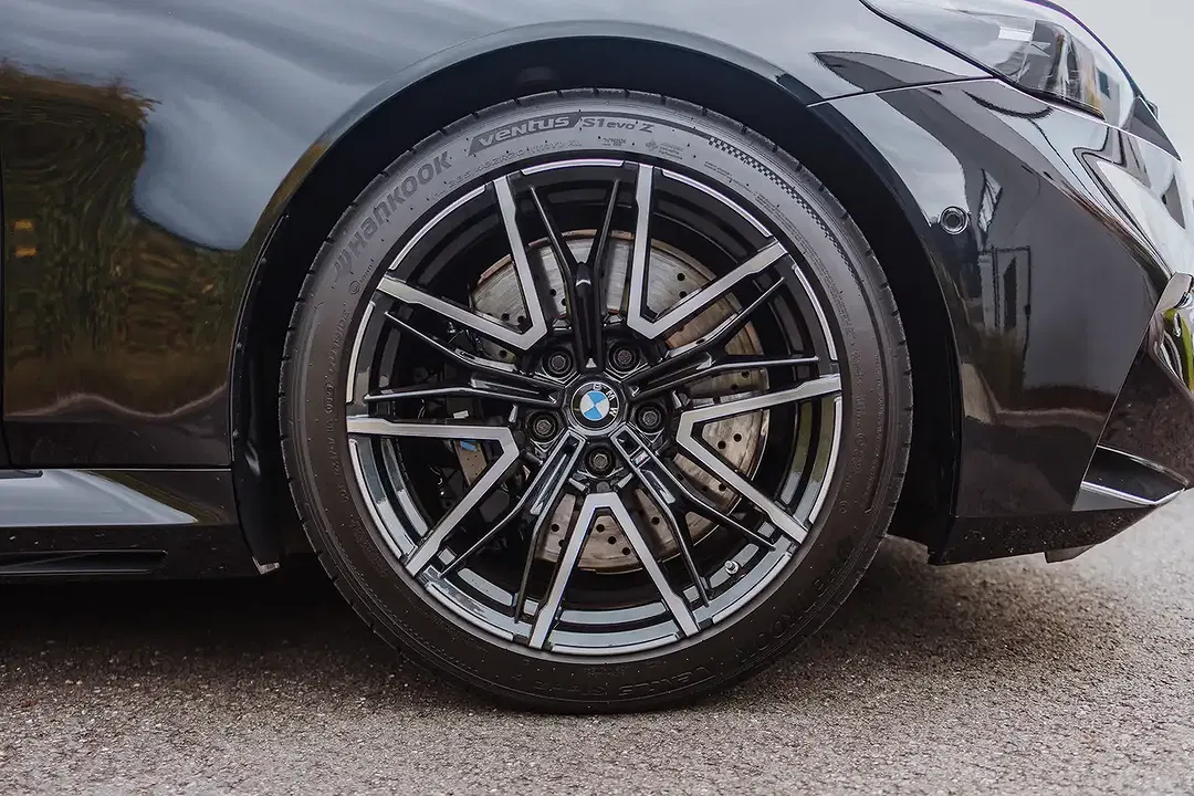 BMW M5 4.4 PHEV Touring - Thumbnail 10