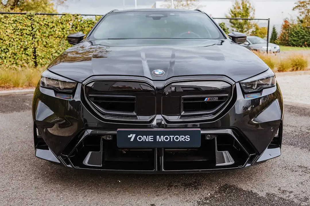 BMW M5 4.4 PHEV Touring - Thumbnail 7