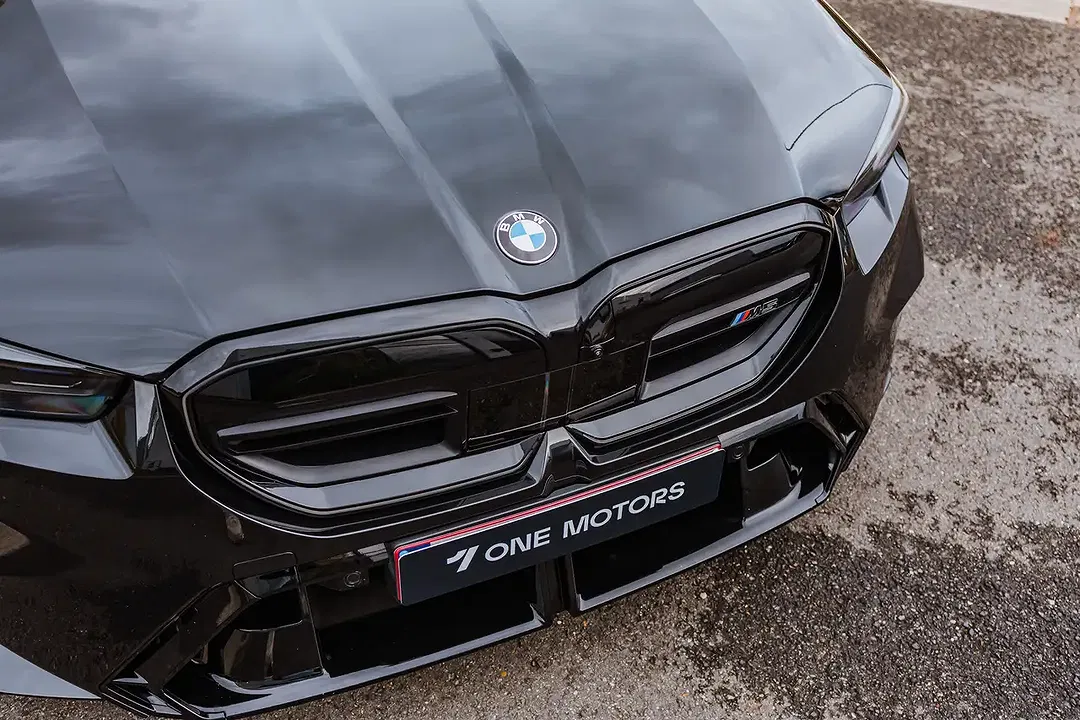 BMW M5 4.4 PHEV Touring - Thumbnail 9