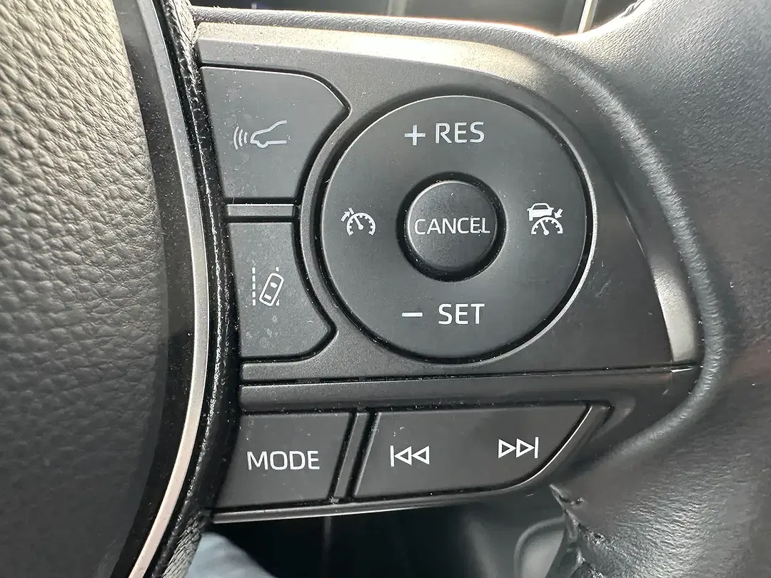 Toyota Corolla - Thumbnail 22