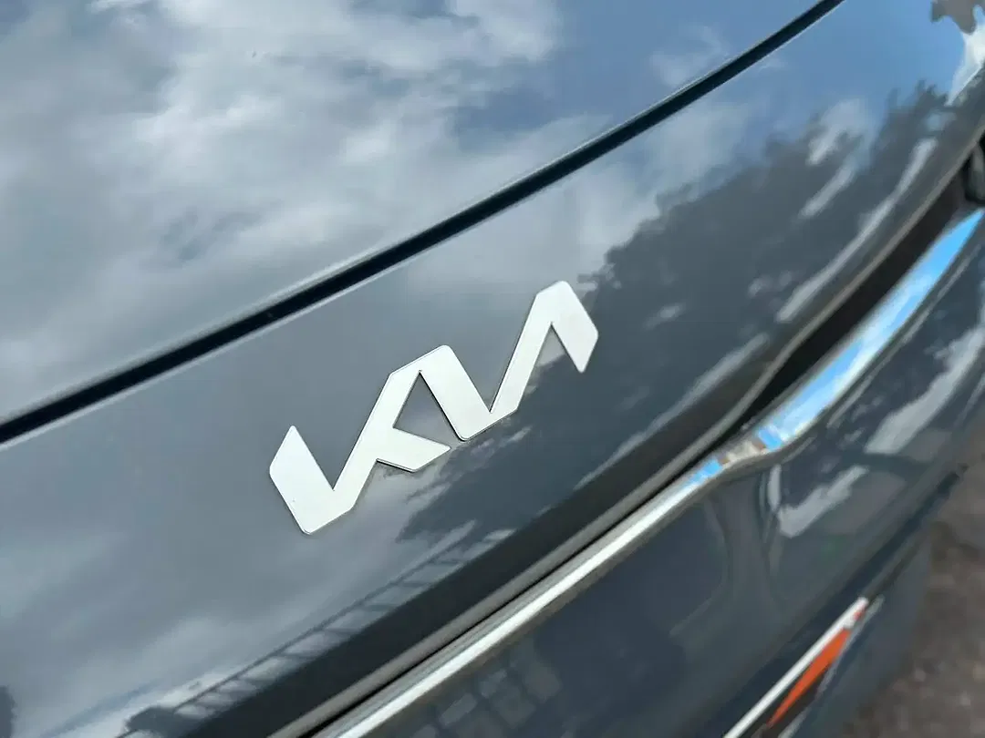 Kia Rio 1.5 - foto 2