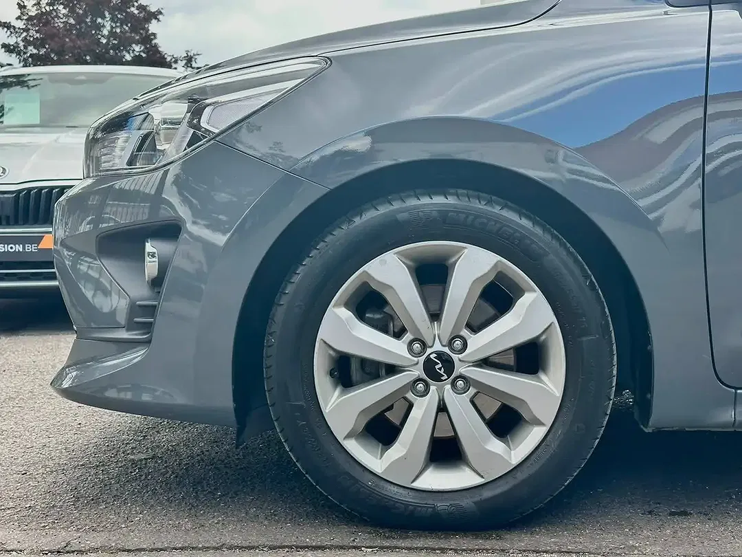 Kia Rio 1.5 - Thumbnail 3