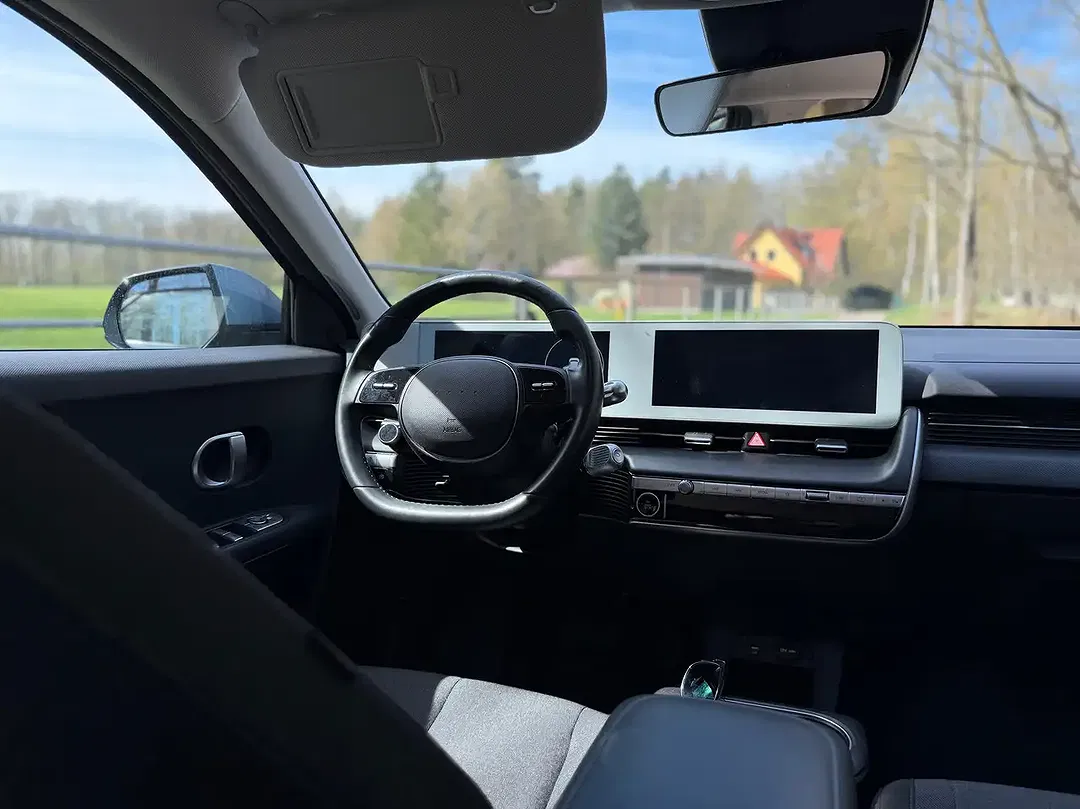 Hyundai IONIQ 5 - Thumbnail 11