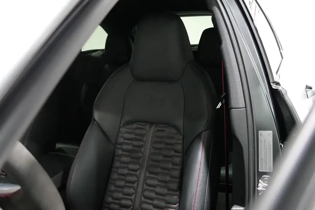 Audi RS6 Avant - Thumbnail 13