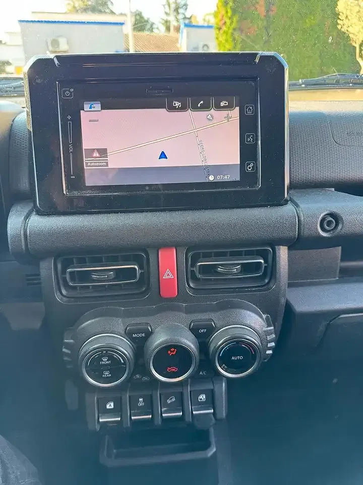Suzuki Jimny AllGrip Comfort+ - Thumbnail 14