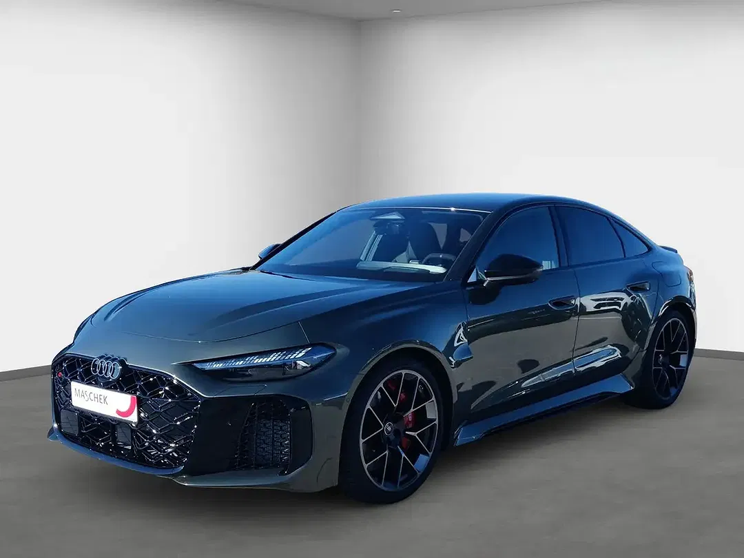 Audi RS5 - foto 1