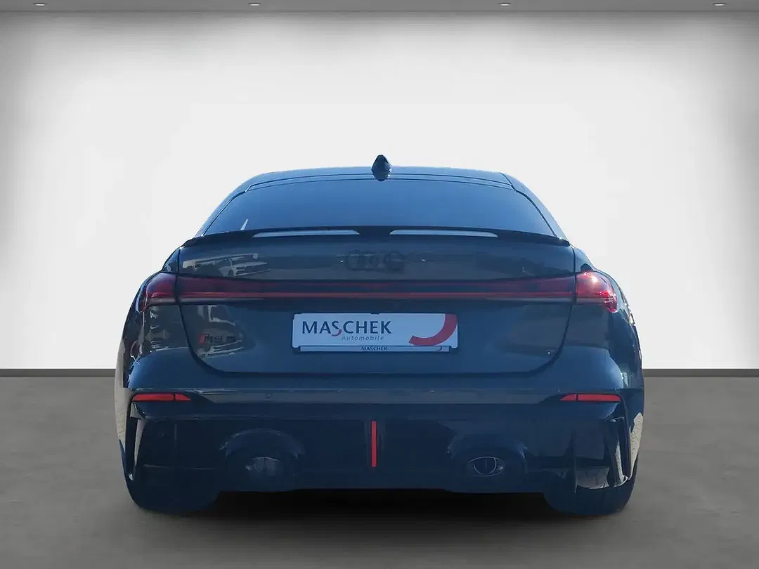 Audi RS5 - Thumbnail 4