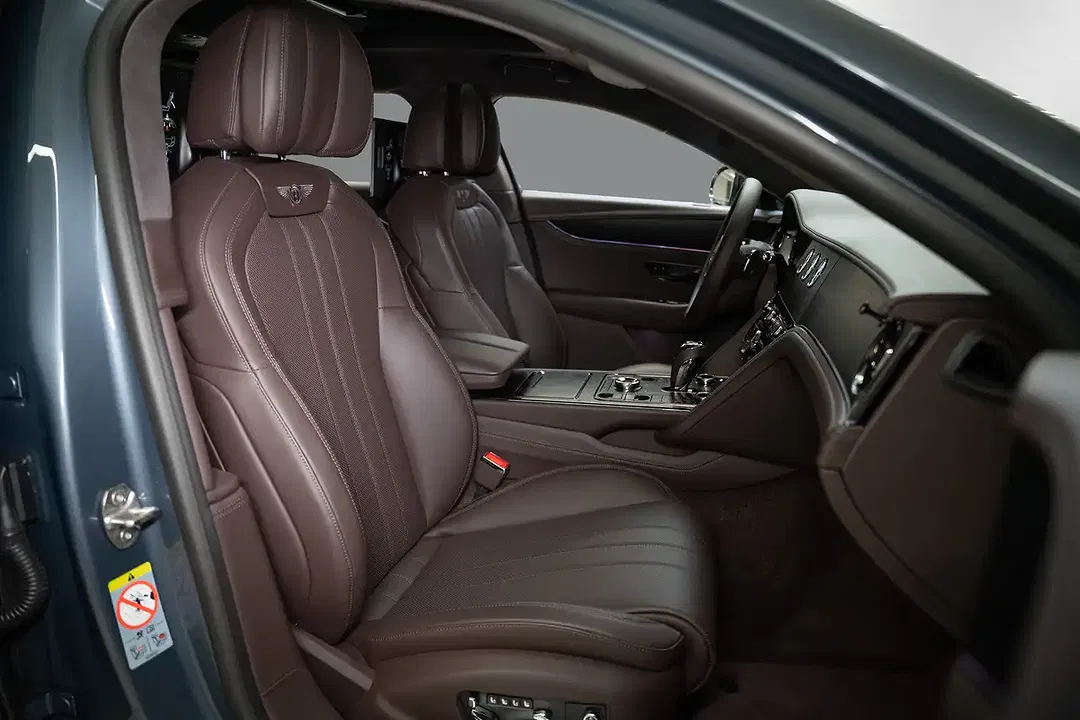 Bentley Flying Spur 4.0 V8 Hybrid - Thumbnail 11