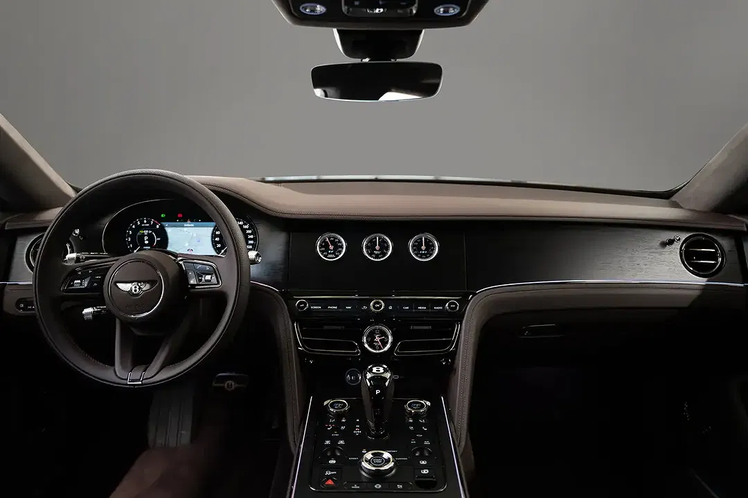 Bentley Flying Spur 4.0 V8 Hybrid - Thumbnail 12
