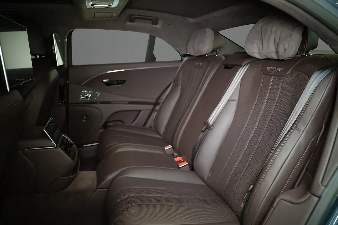 Bentley Flying Spur 4.0 V8 Hybrid - Thumbnail 13